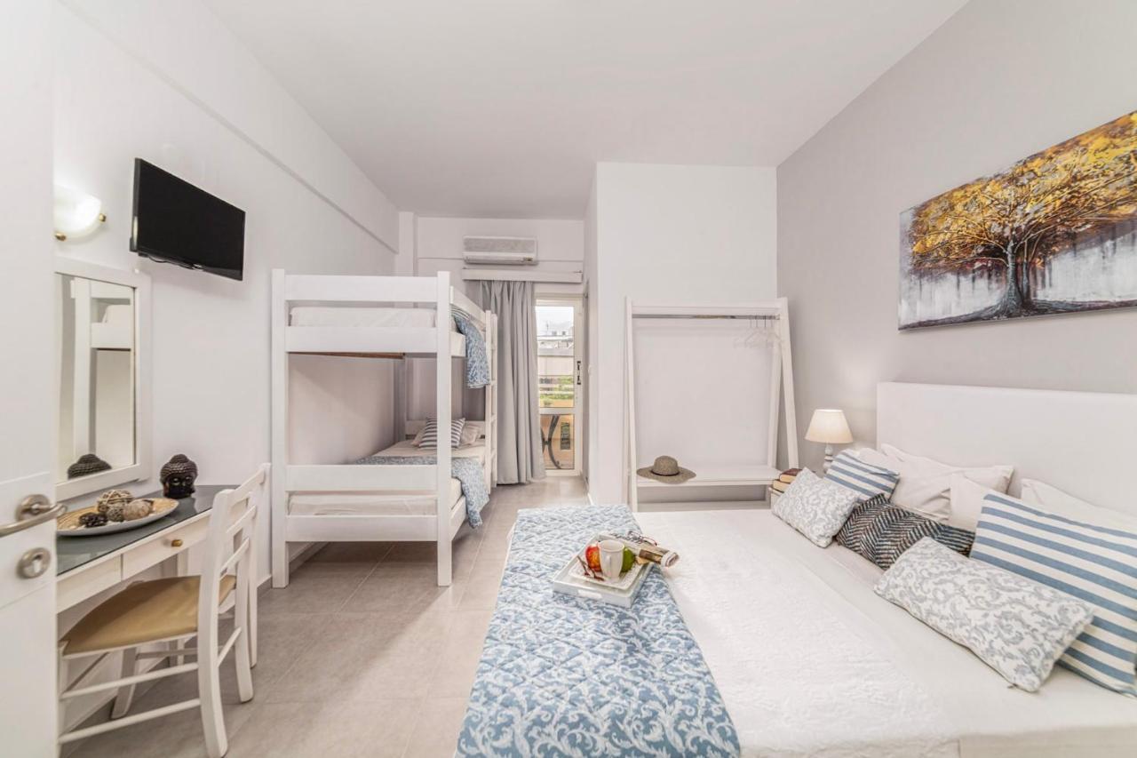 Hotel Roxani 3*